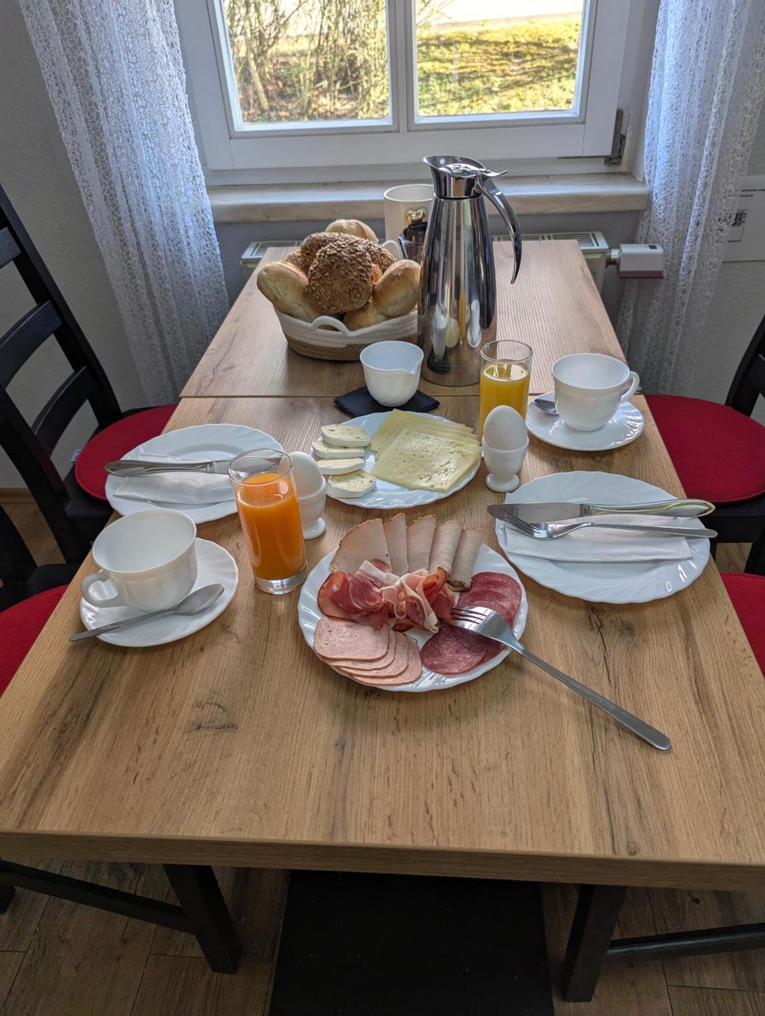 Hotel Wolke Майнинген Екстериор снимка